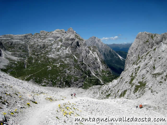verso il rifugio comici